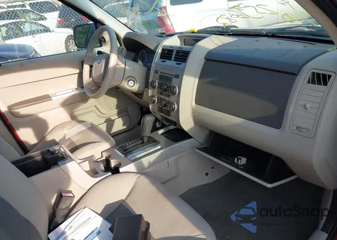 2008 Ford Escape Xlt from USA, damaged, VIN 1FMCU93198KB91844